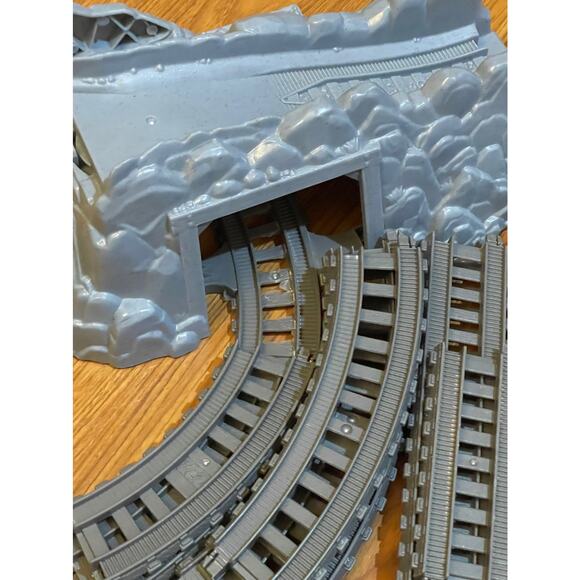 20 Pieces  Lot Thomas Track master Track Pieces Train  Road And Cave - Picture 3 of 5